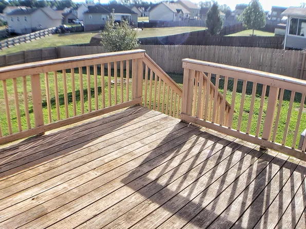 1041 Van Buren Ct, Clarksville, TN 37042