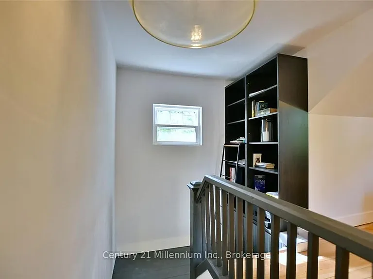 85 Glenwood Dr — Photo 35