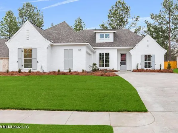 118 Lakecrest Dr, Madison, MS 39110