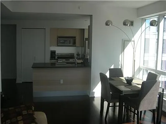 Sold by R New York | media 1