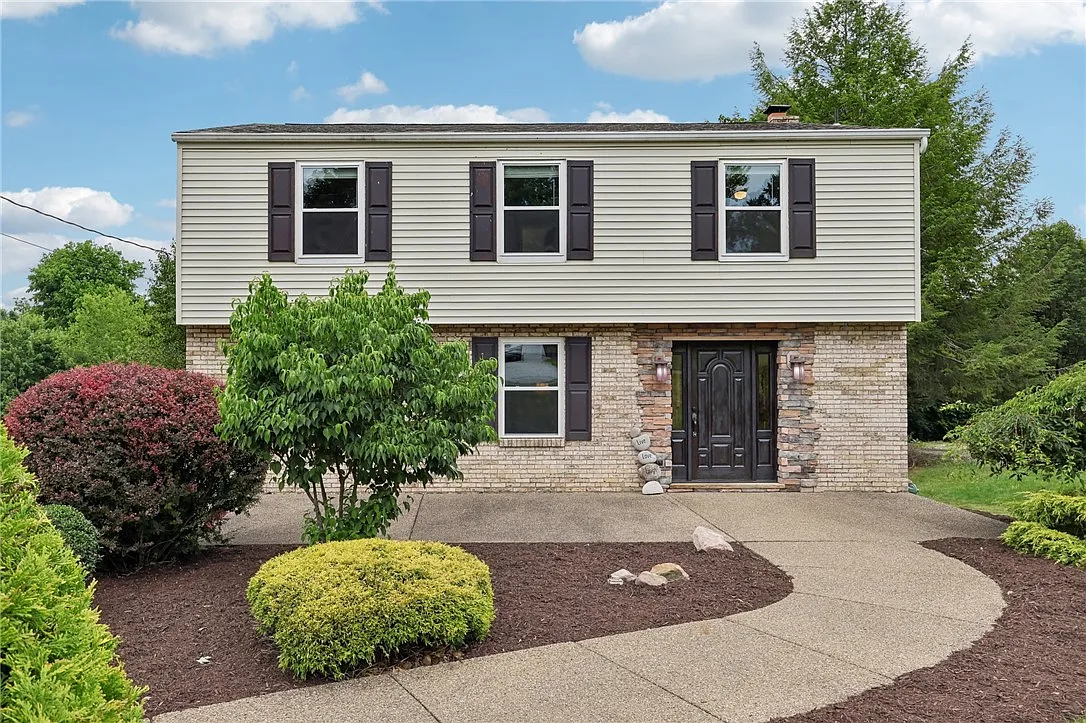 231 Blue Jay Dr photo 1