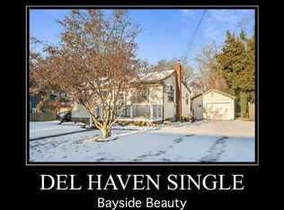 111 S 7th St, Del Haven, NJ 08251