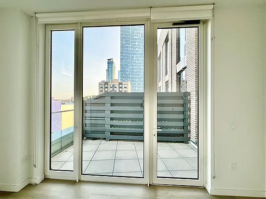 Rented by Modern Spaces | media 3