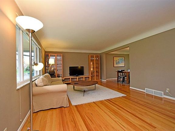 2nd image of 7680 Trailwind Dr