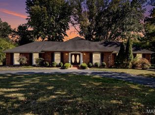 474 Hammermill Dr, Saint Louis, MO 63141