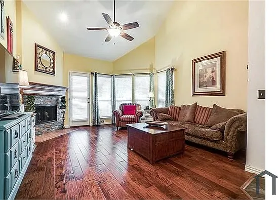 1605 Oak Brook Ln — Photo 22