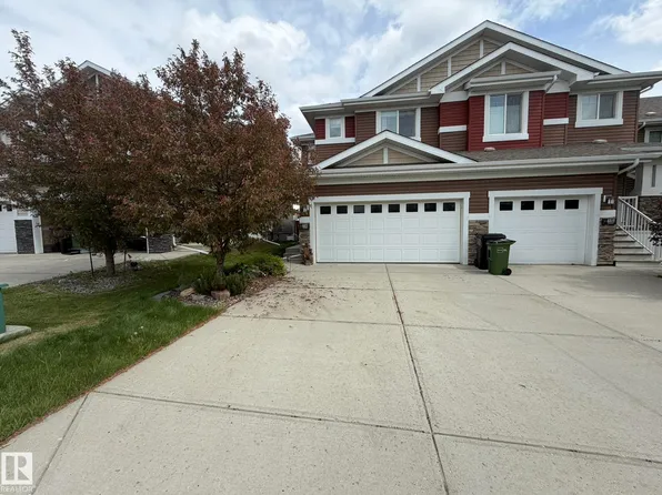 6821 Evans Wynd NW, Edmonton, AB T6M 0T3