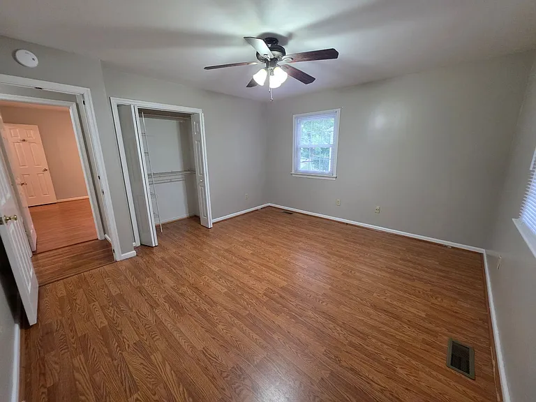 409 Rosewood Ln — Photo 23