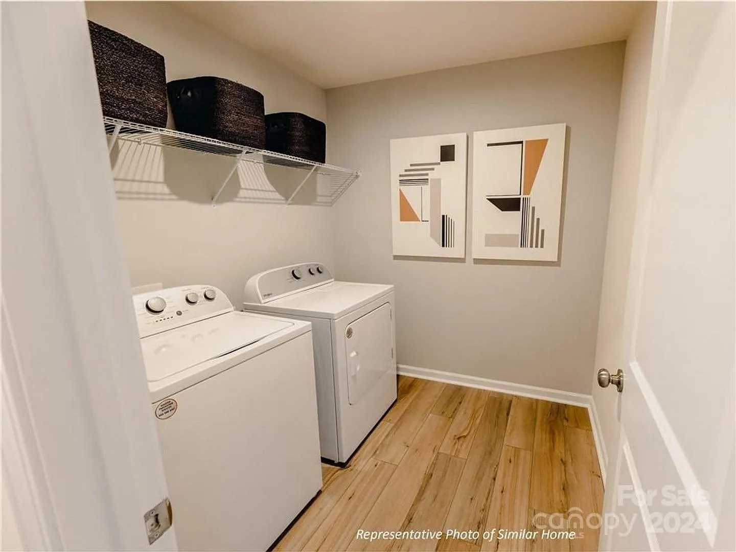 Room in 5 Bedroom Home at Luca Ter SW — Photo 3