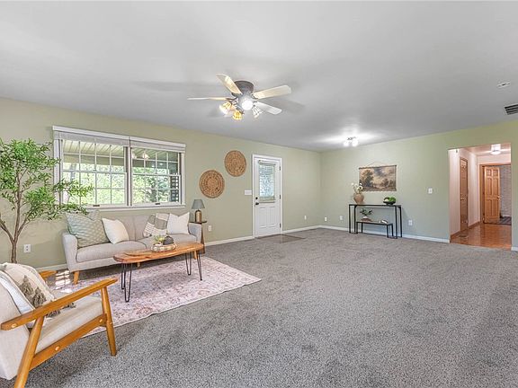 4th image of 7004 Hieb Ln