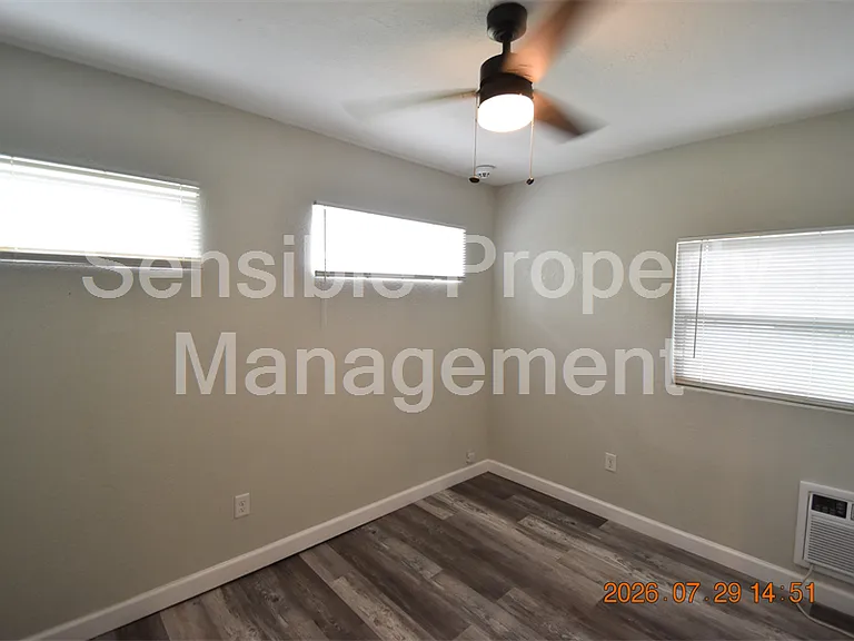 419 Stremma Rd #5 — Photo 14