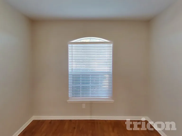 2031 Cone Flower Dr — Photo 4