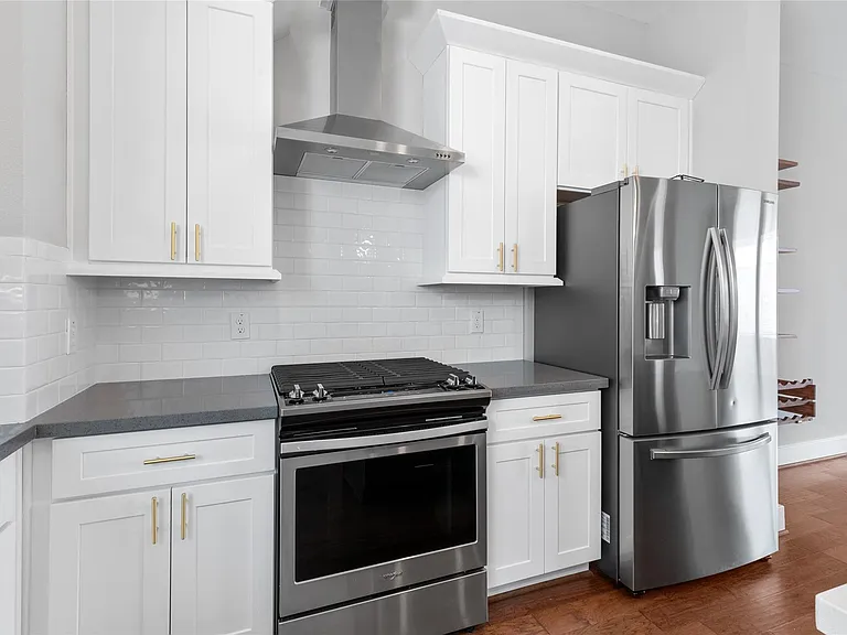 8320 Vista Bella Ln — Photo 14