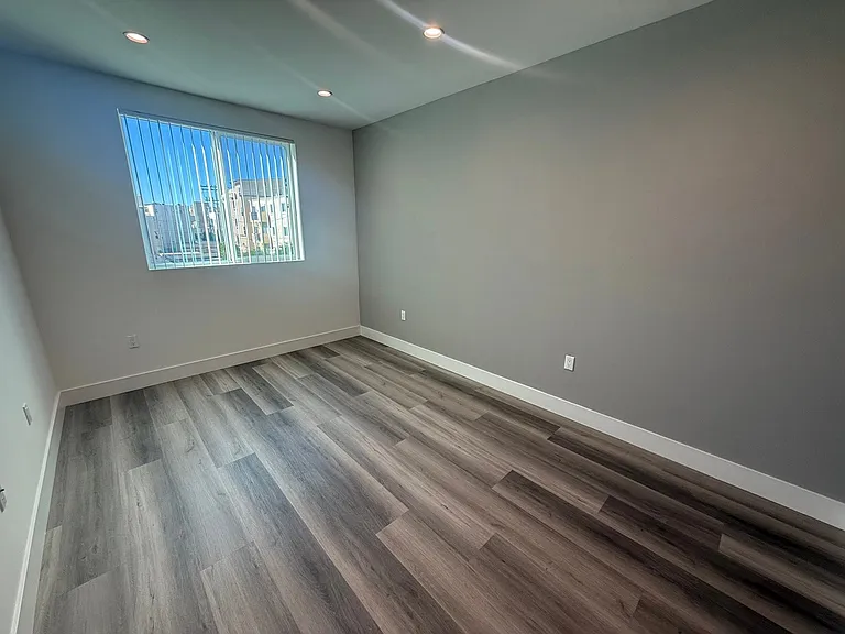 11155 Huston St — Photo 38
