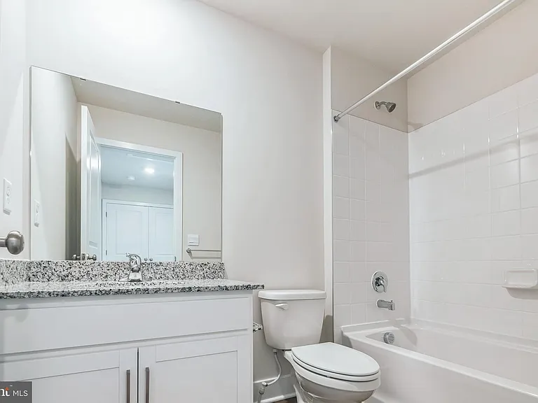 121 Nootka Way — Photo 9