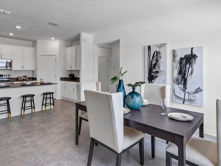 697 Peroni Ave — Photo 6