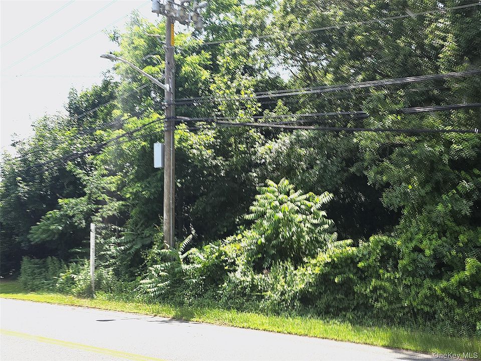 2nd image of VL Yaphank-Middle Island Road