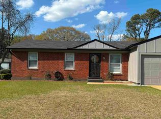 370 Lillian Dr, Memphis, TN 38109