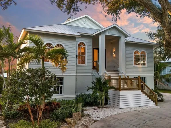 349 DOLPHIN SHORES CIRCLE, NOKOMIS, FL 34275