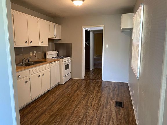 5th image of 2025 N Brookfield St