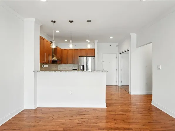 15 Freedom Way image 8 of 48