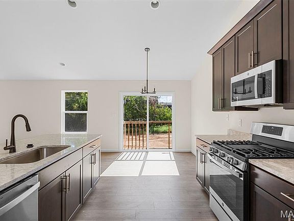 7th image of this home