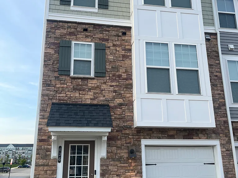 636 Rivanna Hill Rd — Photo 2