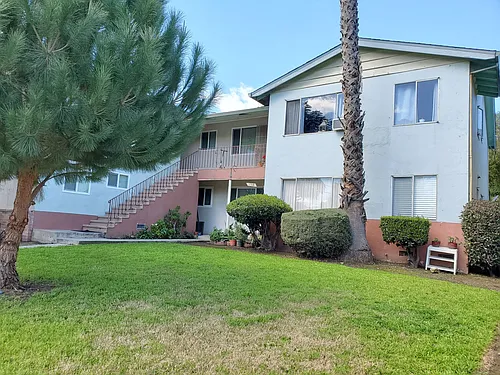 2501skylark Photo 1 2501skylark Photo 1