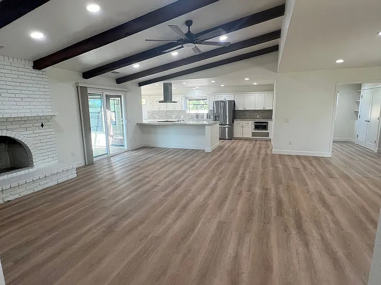 4177 Villa Dr — Photo 11