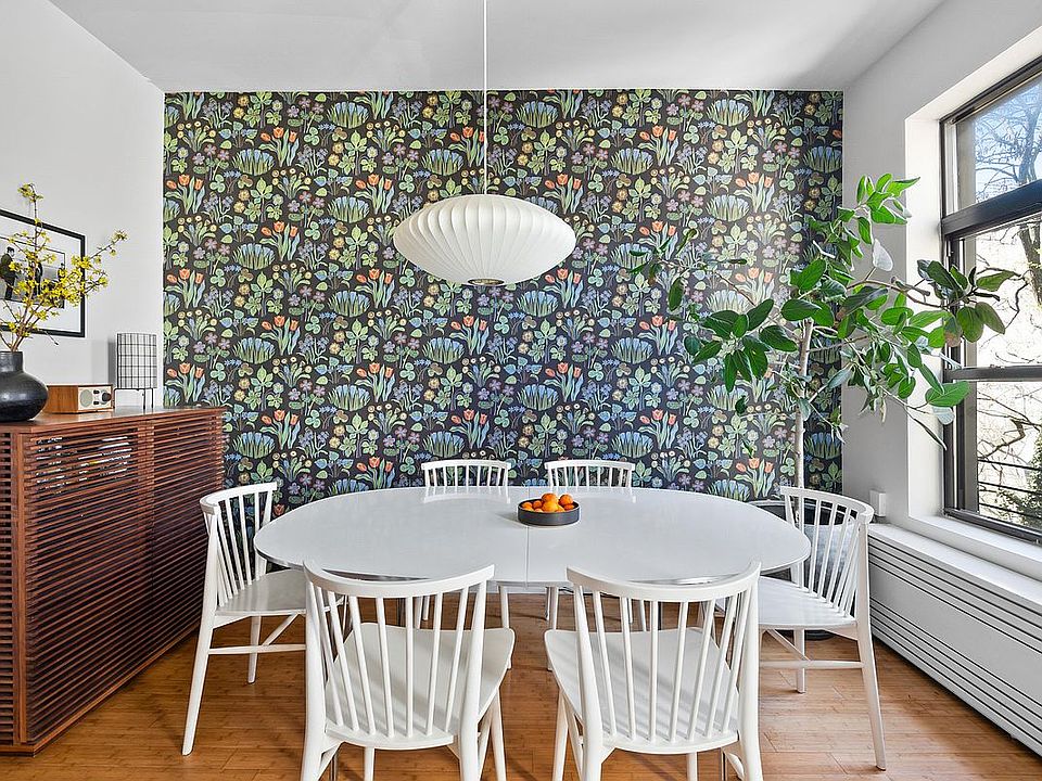1st image of 396 Franklin Ave #2