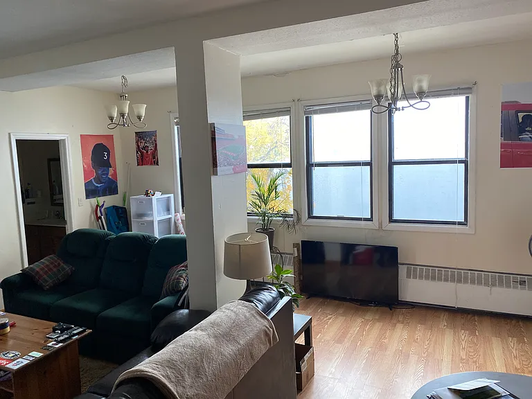 Mendota Lakeshore Apartments LLC — Photo 20