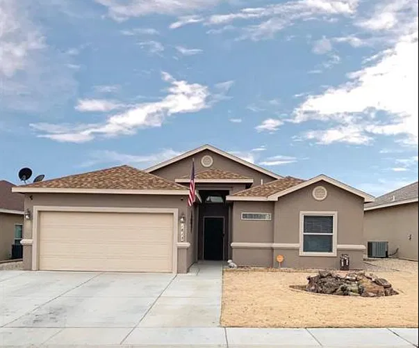 1813 Amber Dr