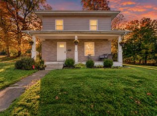 454 E Chicago St, Jonesville, MI 49250