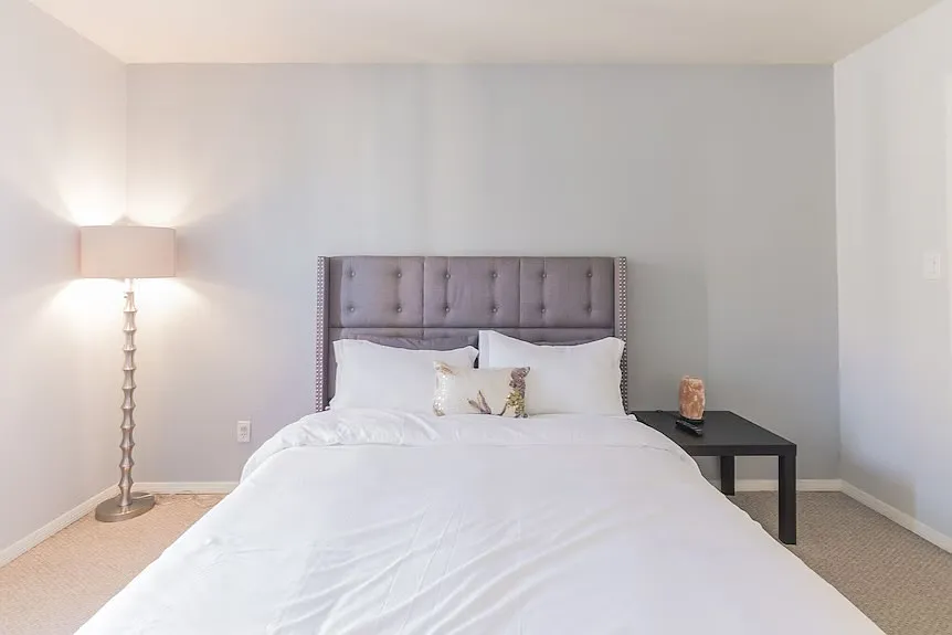 1 bed, 826 sqft, $1,650 — Photo 3