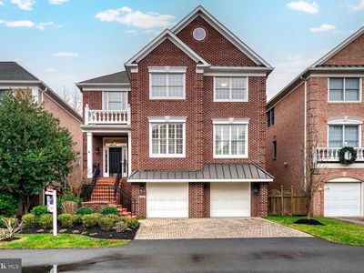 8013 Wolftrap Rd, Dunn Loring, VA, 22027