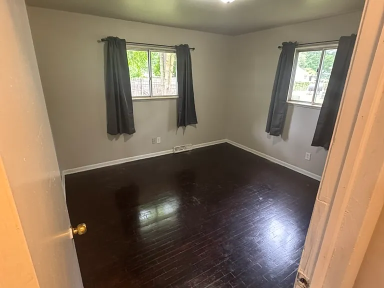 89 Woodward Dr — Photo 5