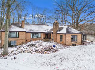 4300 Pine Tree Ln, Lansing, MI 48911