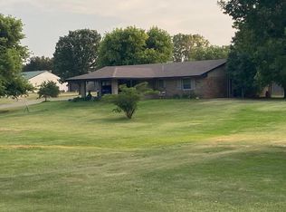 13504 Ridge Dr, Lahoma, OK 73754