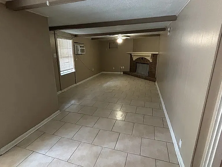 721 Charles Avenue — Photo 2