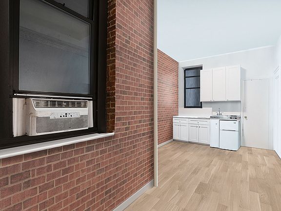 3rd image of 511 E 83rd St APT 1A