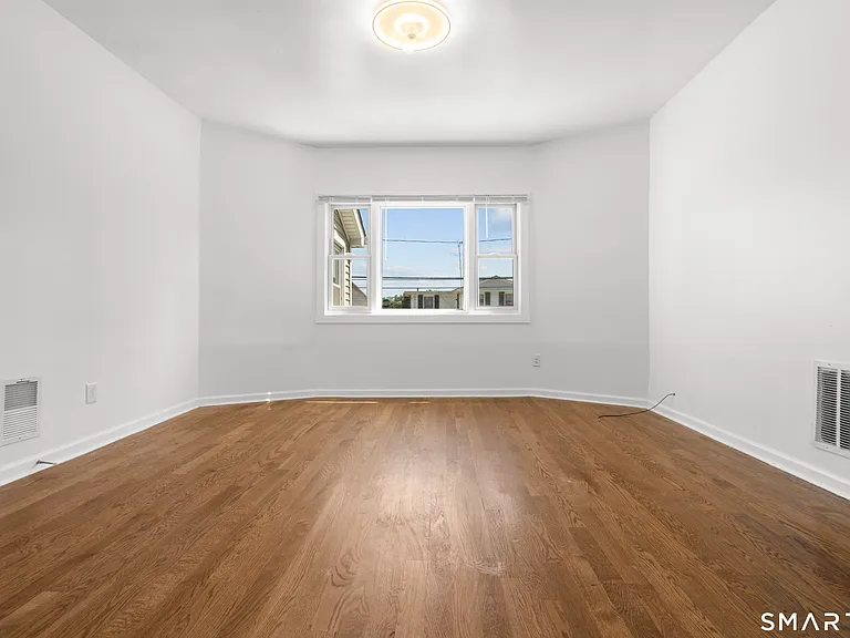 768 Stratford Ave #2 — Photo 8