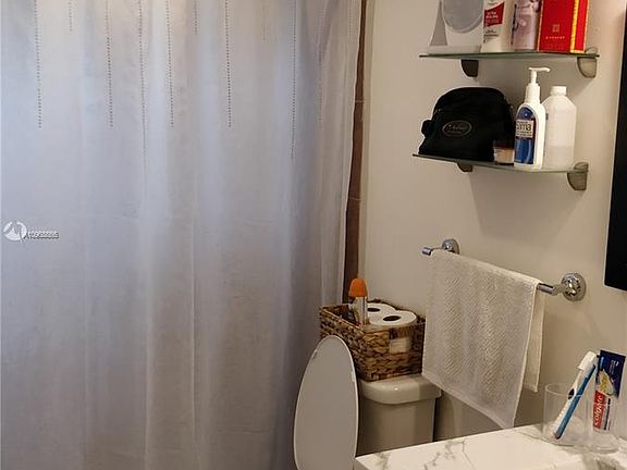 5th image of 1860 Venice Park Dr APT 112