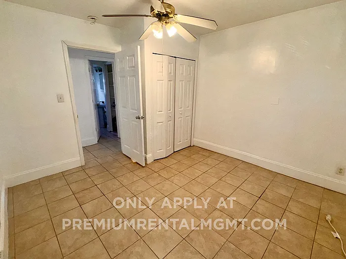 2330 S Ferncreek Ave #C — Photo 3