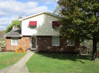 37 Crestview Dr, Wheeling, WV