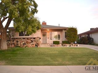 2112 Olympic Dr, Bakersfield, CA 93308