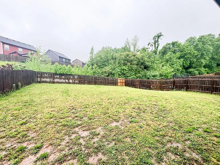 108 Woodtrace Ct — Photo 24