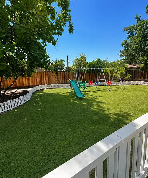 15133 Dickens Ave — Photo 13