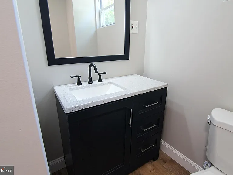 617 Ford St #4 — Photo 12