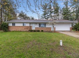 2868 E Freeland Rd, Freeland, MI 48623