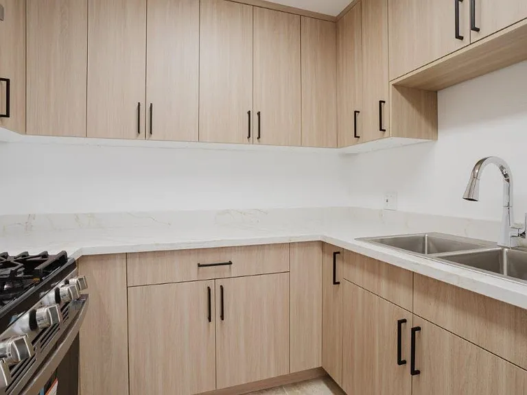 914 E Elk Ave #3 — Photo 14